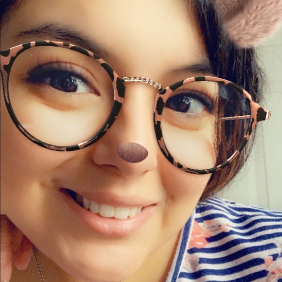 Meet your Posher, Sandra - Picture 1 of 1